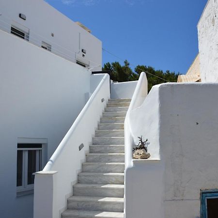 Cute Studio In Milos Trypiti Bagian luar foto