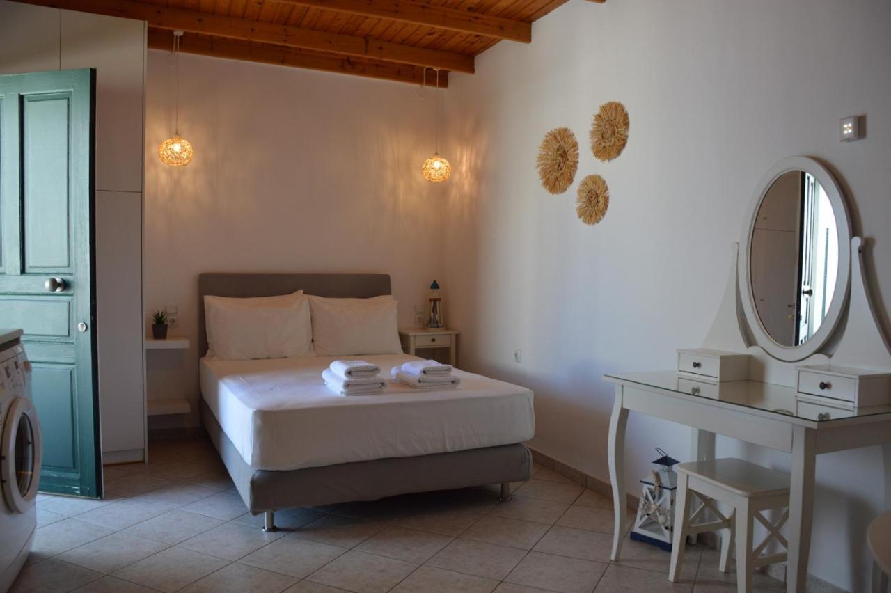 Cute Studio In Milos Trypiti Bagian luar foto