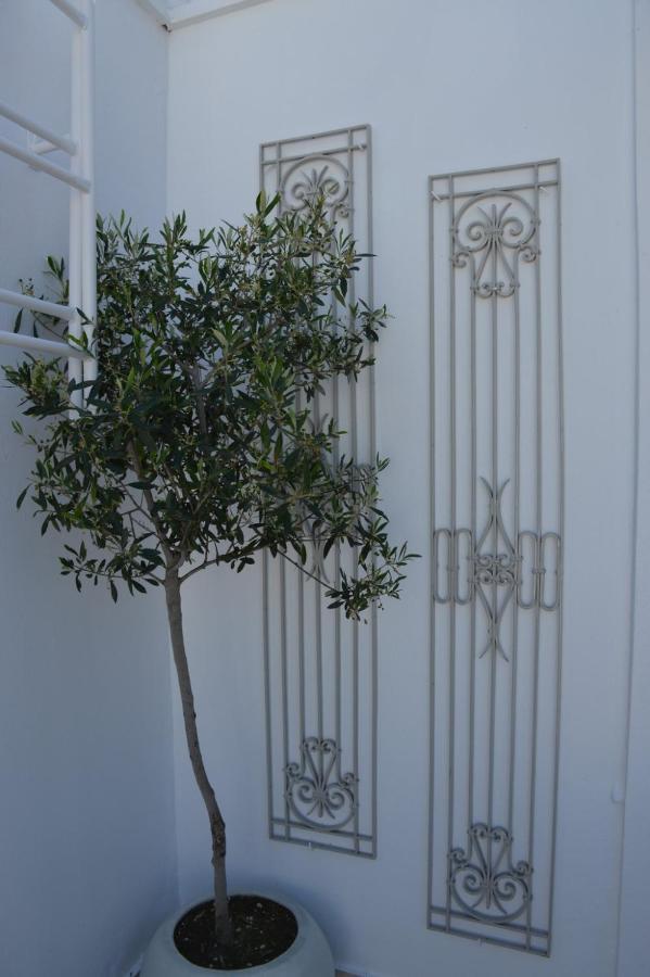 Cute Studio In Milos Trypiti Bagian luar foto