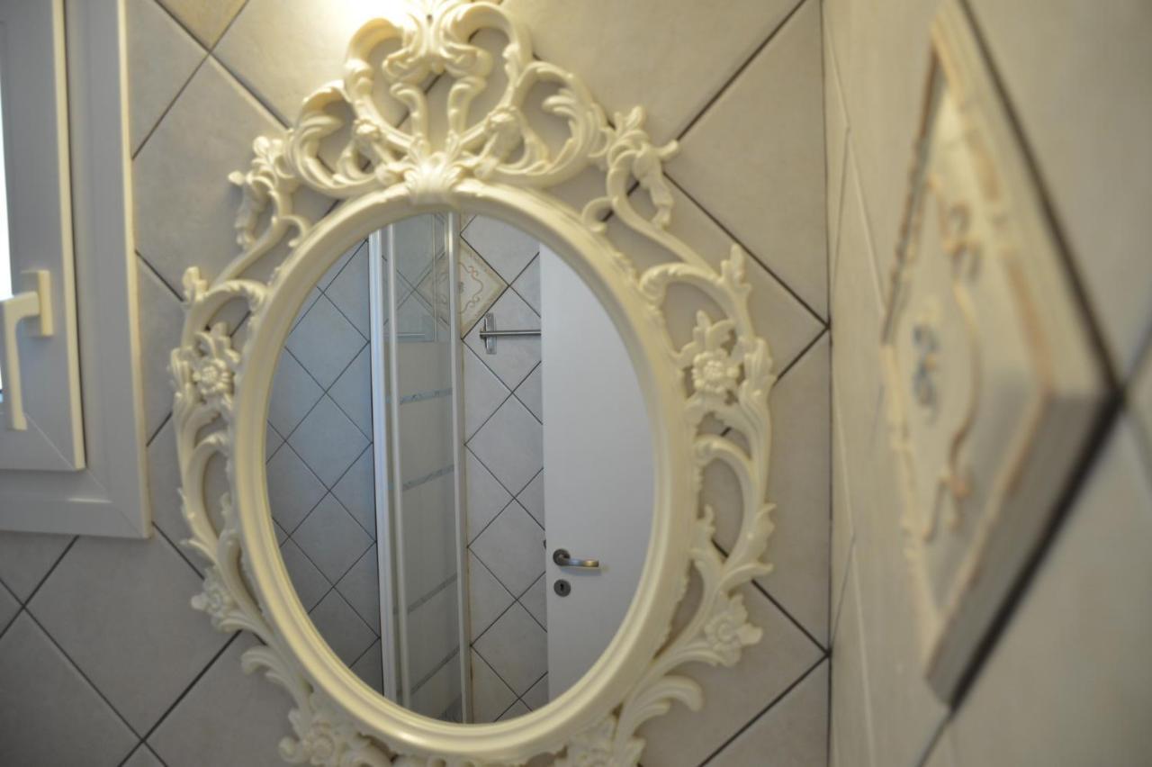 Cute Studio In Milos Trypiti Bagian luar foto